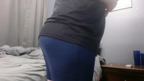 Kingalby817 online show from April 2026 01:49:01 AM