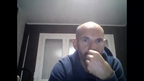 montmasse online show from May 2026 09:00:01 PM