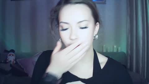 moodiemira online show from February 2026 06:06:02 PM