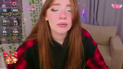 Moon  Bunny online show from December 2025 06:37:02 PM