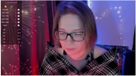 Roxy online show from February 2025 07:39:01 PM