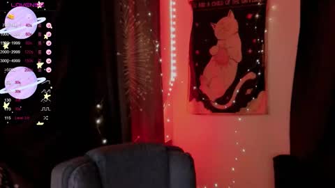 Roxy online show from September 2025 06:40:02 PM