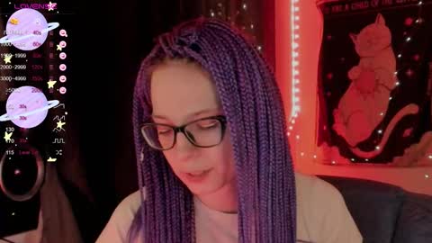 Roxy online show from October 2025 08:17:02 PM