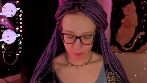 Roxy online show from October 2025 07:04:02 PM