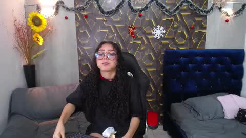 moon_and_fire_ online show from January 2026 06:17:02 AM