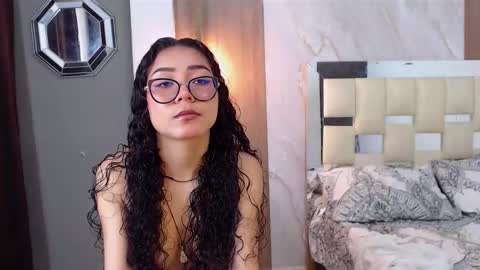 moon_and_fire_ online show from February 2026 04:38:01 AM