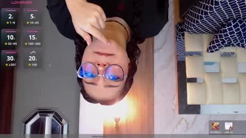 moon_and_fire_ online show from March 2026 04:07:02 AM