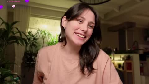 Luna  online show from December 2024 02:11:01 PM