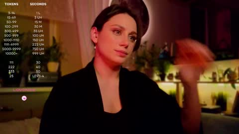 Luna  online show from February 2025 08:54:01 PM