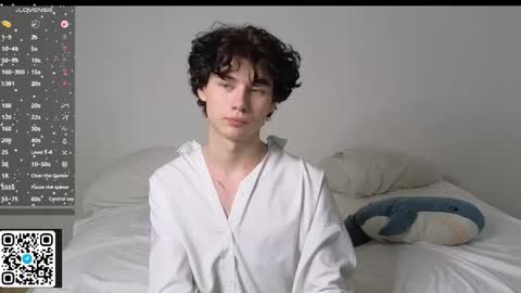 Snapshot of moon_gloww chatting on February 2026 08:19:01 AM moon_gloww online show from February 2026 08:19:01 AM