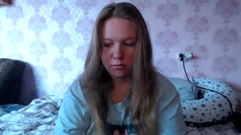 Snapshot of moon_linght000 chatting on July 2026 07:55:01 AM moon_linght000 online show from July 2026 07:55:01 AM
