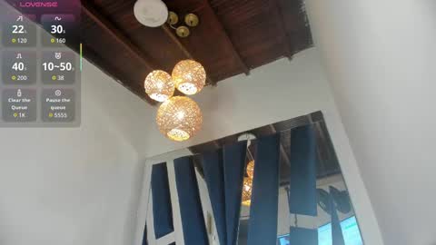 Luna  online show from October 2025 10:56:02 AM