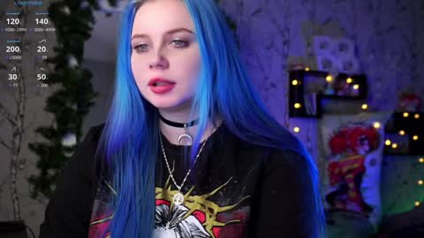 Snapshot of moon_valkyriie chatting on December 2024 01:51:02 PM Emilia online show from December 2024 01:51:02 PM