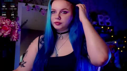 Snapshot of moon_valkyriie chatting on February 2025 11:15:01 AM Emilia online show from February 2025 11:15:01 AM