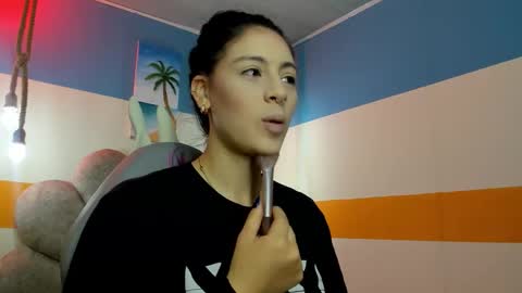 Winy online show from October 2025 11:44:01 AM