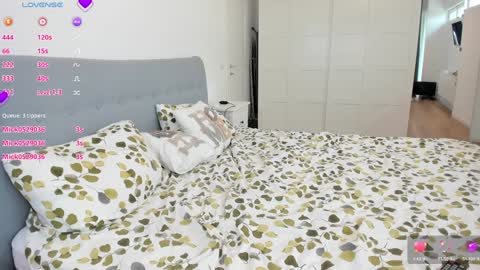 Anna online show from January 2025 09:03:01 AM