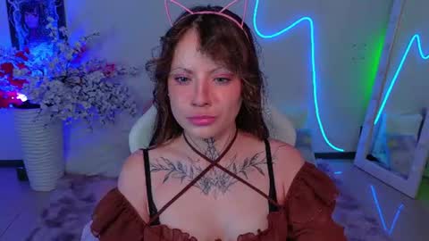 Snapshot of moonhaze_ chatting on June 2026 09:57:02 AM Erica online show from June 2026 09:57:02 AM