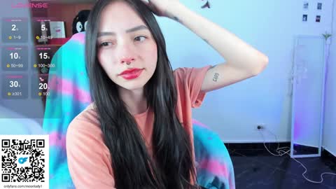 MOON  online show from January 2025 10:19:01 PM