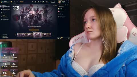 Katrin online show from September 2025 09:05:02 PM