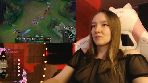 Katrin online show from October 2025 08:16:02 PM