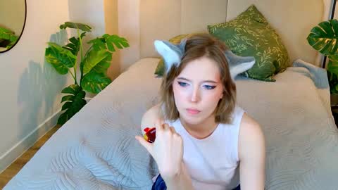 Snapshot of moonlitasuna chatting on November 2025 01:49:02 PM Asuna online show from November 2025 01:49:02 PM