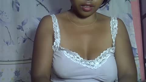 moonlovelyxx online show from December 2024 03:38:02 AM