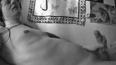 Moonlucky007 online show from May 2026 12:42:01 PM