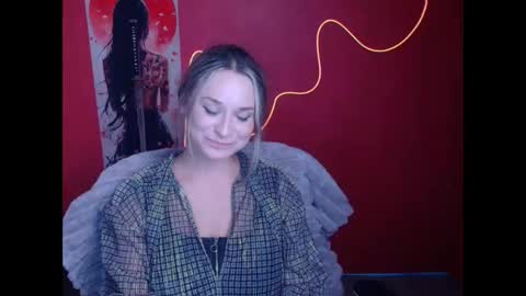 Snapshot of moonsusanna chatting on February 2026 01:21:02 PM Susanna online show from February 2026 01:21:02 PM