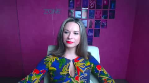 Snapshot of moonsusanna chatting on March 2026 06:08:02 AM Susanna online show from March 2026 06:08:02 AM