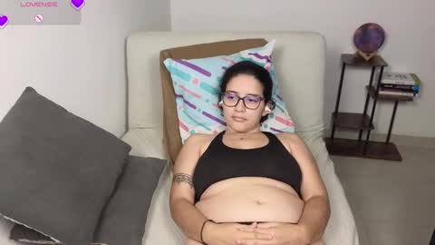 Snapshot of moonwoman_ chatting on February 2026 06:40:02 AM Moon Woman online show from February 2026 06:40:02 AM