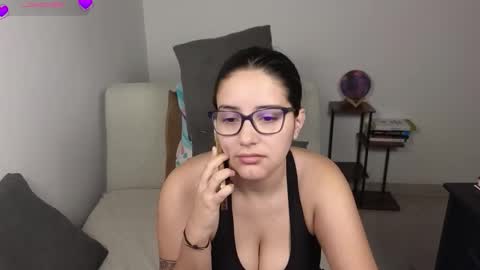 Snapshot of moonwoman_ chatting on February 2026 03:07:01 AM Moon Woman online show from February 2026 03:07:01 AM