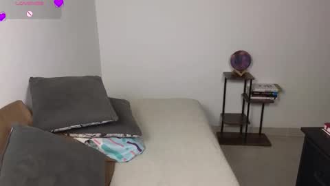 Snapshot of moonwoman_ chatting on February 2026 03:37:02 AM Moon Woman online show from February 2026 03:37:02 AM