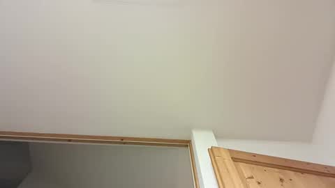 moos1 online show from September 2025 07:47:02 PM