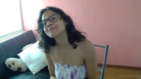 Mora Haze 3 online show from February 2025 06:47:02 PM