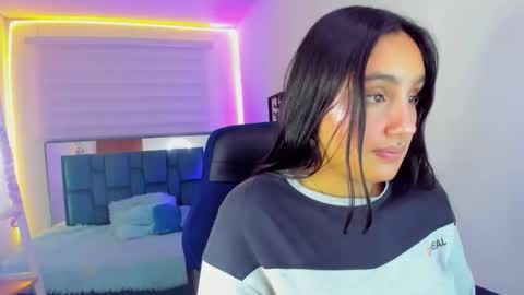 morena_rodriguez_9 online show from September 2025 03:17:01 AM