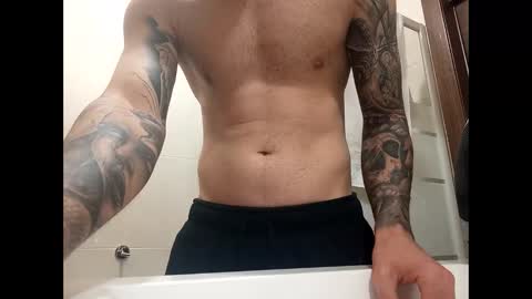 Snapshot of morenoguapo24 chatting on December 2024 05:33:01 PM Cloud Strife online show from December 2024 05:33:01 PM