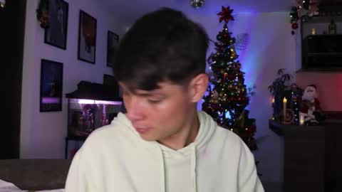   online show from December 2024 10:45:01 PM