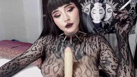 Morgan Moon online show from September 2025 04:18:01 PM