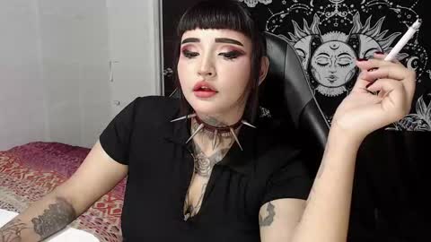 Morgan Moon online show from November 2025 05:57:02 PM