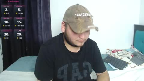 Snapshot of moshi_uwu chatting on March 2025 03:02:01 AM moshi_uwu online show from March 2025 03:02:01 AM