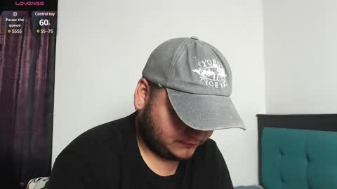 Snapshot of moshi_uwu chatting on March 2025 01:27:02 PM moshi_uwu online show from March 2025 01:27:02 PM