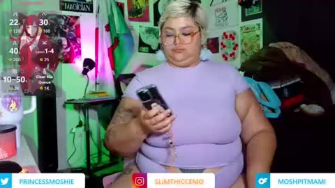 Snapshot of moshpitmami chatting on June 2026 03:55:01 AM Indy online show from June 2026 03:55:01 AM