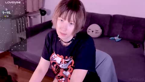 mothkink Moth  -  online show from January 2026 07:19:02 PM