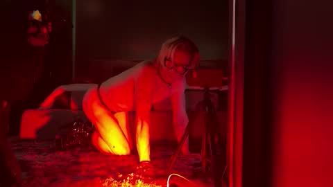 Snapshot of motobunny_sea chatting on March 2026 05:08:02 AM MotoBunny online show from March 2026 05:08:02 AM