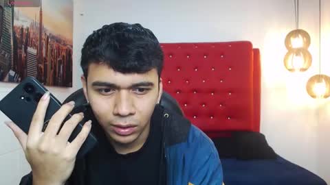 Mou Fly online show from December 2025 12:32:02 PM