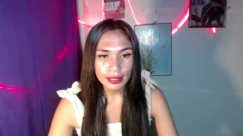 mouiline_rouge69 online show from February 2025 08:17:02 AM