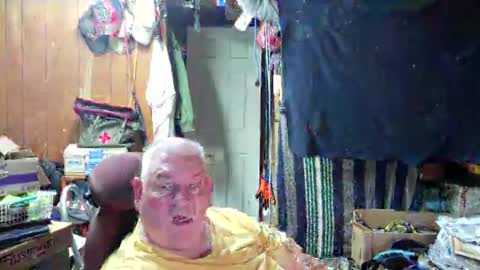mr_canoe_licker_69 online show from December 2024 01:14:01 PM