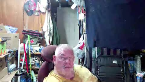 mr_canoe_licker_69 online show from December 2024 07:49:02 PM