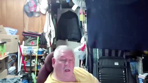 mr_canoe_licker_69 online show from December 2024 08:25:02 PM