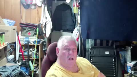 mr_canoe_licker_69 online show from December 2024 08:34:02 PM